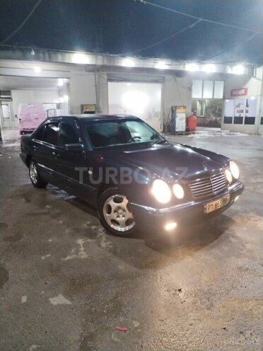 Mercedes E 220 1999, 700,000 km - 2.2 l - Bakı