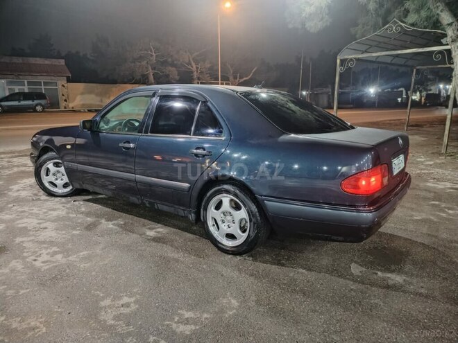 Mercedes E 220 1999, 700,000 km - 2.2 l - Bakı