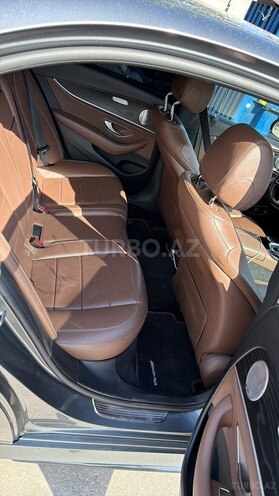 Mercedes E 220 d 2018, 320,000 km - 2.0 l - Bakı