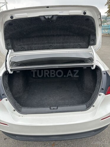 Honda Insight 2019, 257,000 km - 1.5 l - Quba