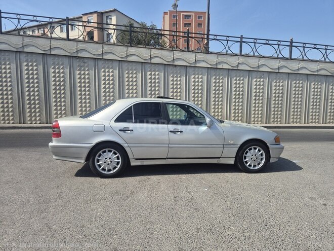 Mercedes C 220 1996, 302,000 km - 2.2 l - Bakı