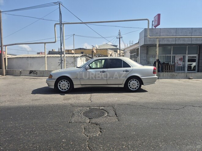 Mercedes C 220 1996, 302,000 km - 2.2 l - Bakı