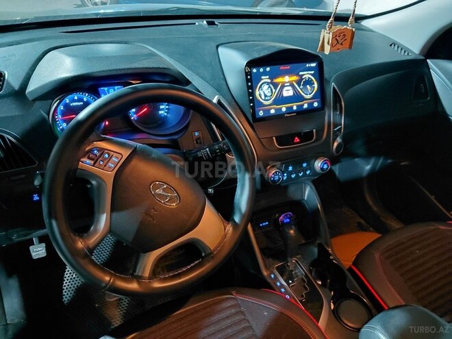 Hyundai ix35 2011, 220,000 km - 2.0 l - Bakı