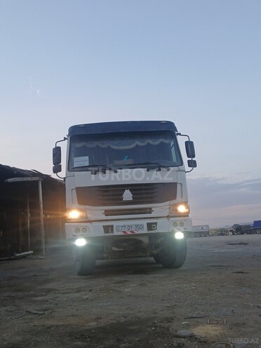 HOWO Sinotruk 2012, 275,000 km - 9.7 l - Bakı
