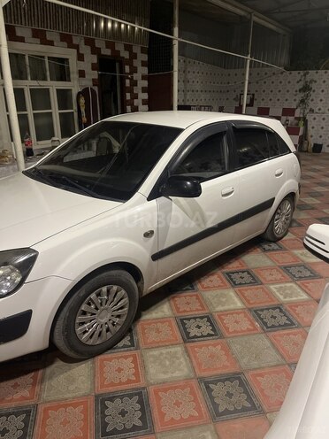 Kia Rio 2009, 230,000 km - 1.5 l - Biləsuvar