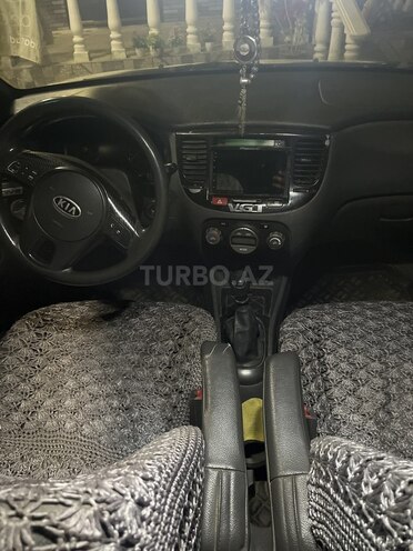 Kia Rio 2009, 230,000 km - 1.5 l - Biləsuvar