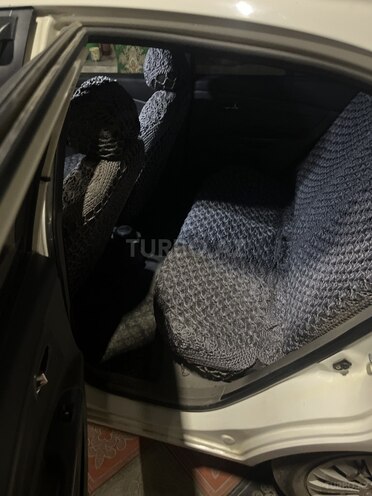 Kia Rio 2009, 230,000 km - 1.5 l - Biləsuvar