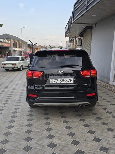 Kia Sorento 2017, 216,000 km - 2.0 l - Qazax