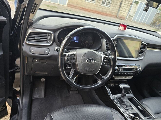 Kia Sorento 2017, 216,000 km - 2.0 l - Qazax