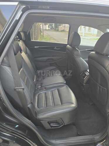 Kia Sorento 2017, 216,000 km - 2.0 l - Qazax