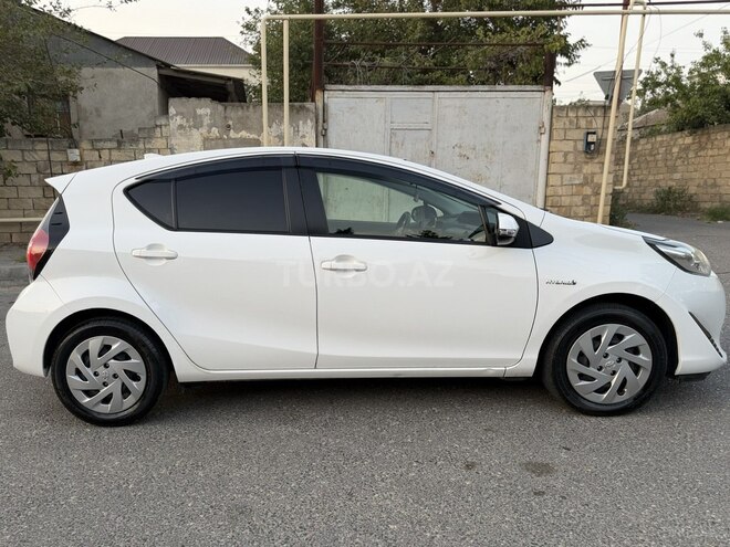 Toyota Aqua 2017, 96,000 km - 1.5 l - Bakı