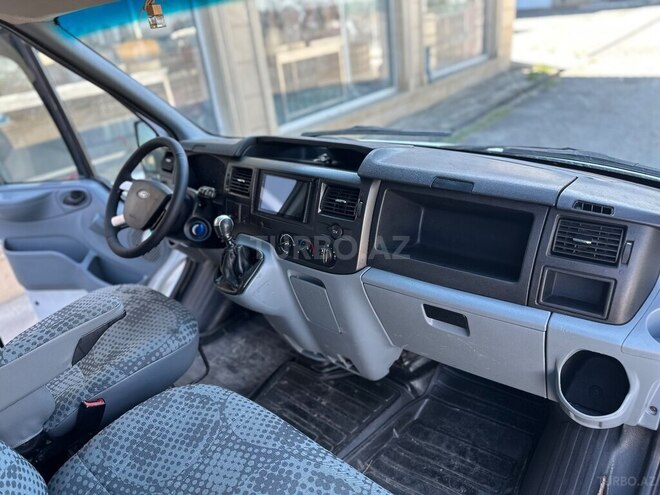 Ford Transit 2008, 177,000 km - 2.4 л - Quba