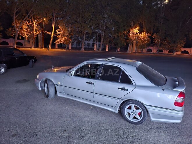 Mercedes C 180 1995, 444,580 km - 1.8 l - Mingəçevir