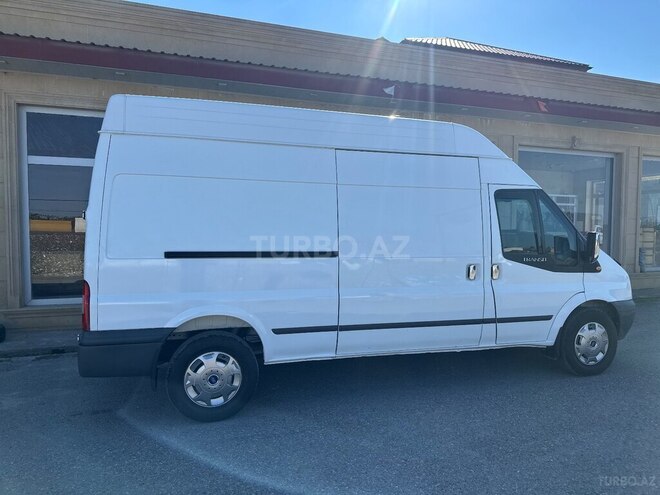 Ford Transit 2008, 177,000 km - 2.4 л - Quba