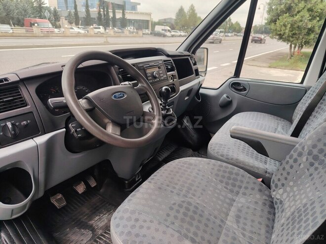 Ford Transit 2008, 176,000 km - 2.4 л - Quba