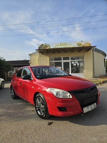 Hyundai i30 2007, 300,000 km - 1.4 l - Ağcabədi
