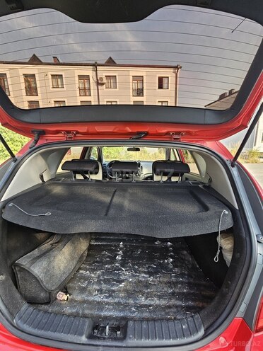 Hyundai i30 2007, 300,000 km - 1.4 l - Ağcabədi
