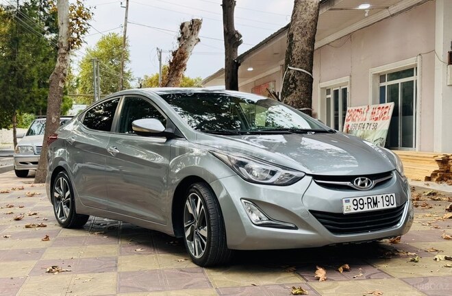 Hyundai Elantra 2015, 289,682 km - 1.8 л - Ağdaş
