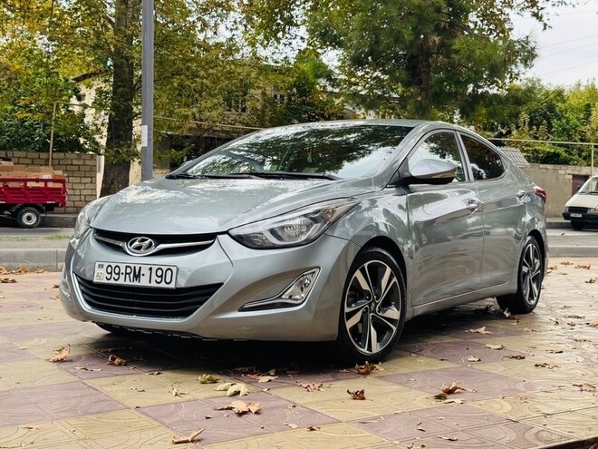Hyundai Elantra 2015, 289,682 km - 1.8 л - Ağdaş