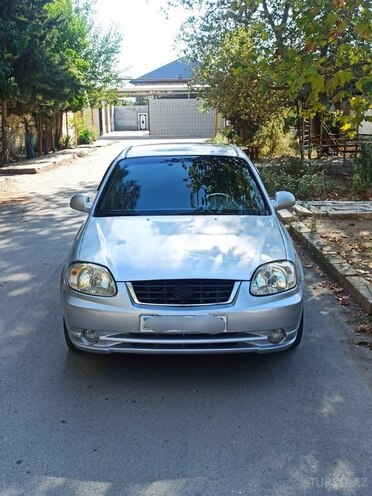 Hyundai Accent 2005, 360,000 km - 1.5 л - Salyan