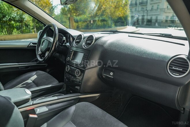 Mercedes ML 350 4MATIC 2006, 330,000 km - 3.5 l - Bakı