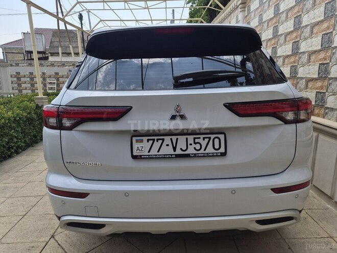 Mitsubishi Outlander 2025, 5,800 km - 2.5 l - Şirvan