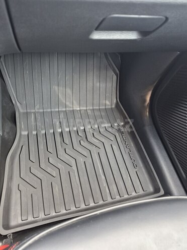 Mitsubishi Outlander 2025, 5,800 km - 2.5 l - Şirvan
