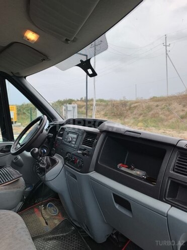 Ford Transit 2008, 425,000 km - 2.4 l - Qusar