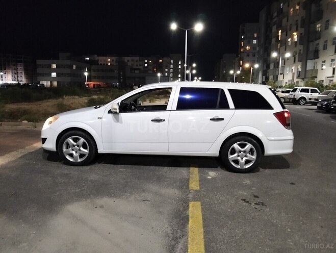 Opel Astra 2010, 352,530 km - 1.3 l - Bakı
