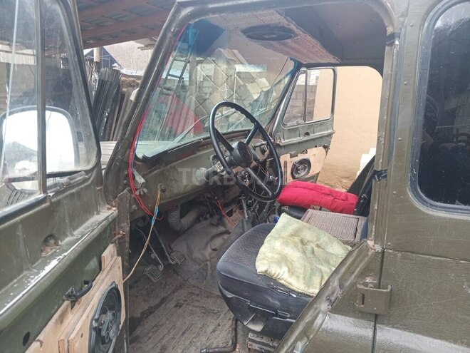 UAZ 469 1998, 15,213 km - 2.4 l - Quba
