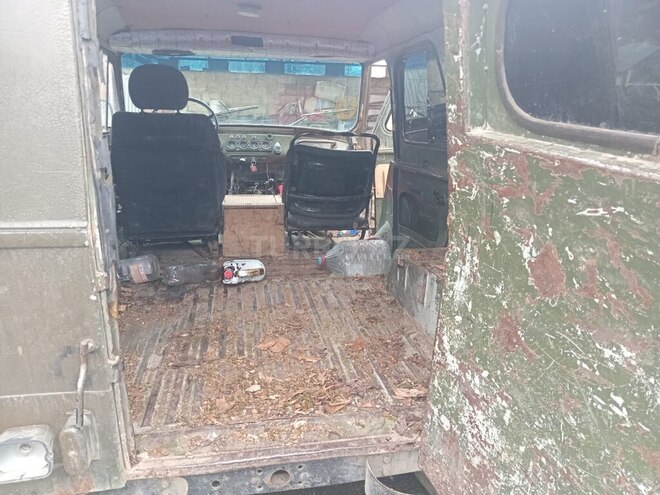 UAZ 469 1998, 15,213 km - 2.4 l - Quba