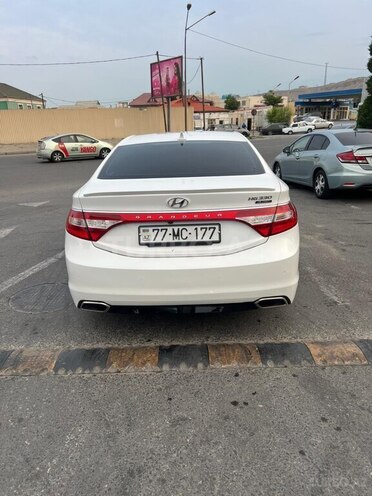 Hyundai Grandeur 2015, 220,000 km - 2.2 l - Bakı