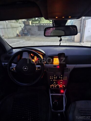 Opel Astra 2009, 270,000 km - 1.3 l - Bakı