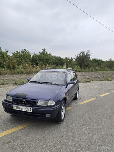 Opel Astra 1996, 250,000 km - 1.8 l - Quba