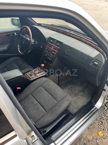Mercedes C 240 1998, 270,000 km - 2.4 л - Cəlilabad