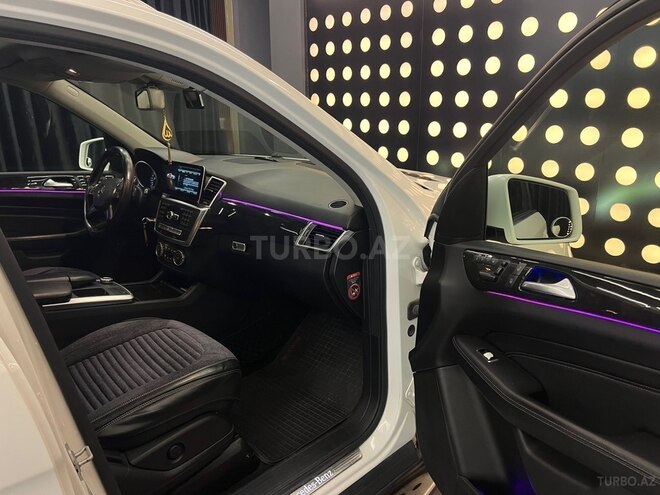 Mercedes ML 250 4MATIC 2015, 215,000 km - 2.1 l - Bakı