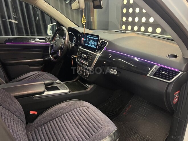 Mercedes ML 250 4MATIC 2015, 215,000 km - 2.1 l - Bakı
