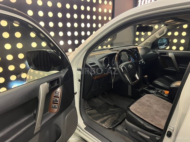 Toyota Land Cruiser Prado 2010, 216,000 km - 2.7 л - Bakı