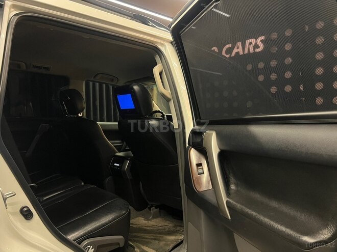 Toyota Land Cruiser Prado 2010, 216,000 km - 2.7 л - Bakı