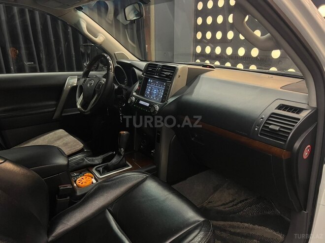 Toyota Land Cruiser Prado 2010, 216,000 km - 2.7 л - Bakı