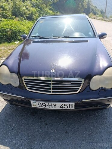 Mercedes C 320 2001, 230,000 km - 3.2 л - Qax