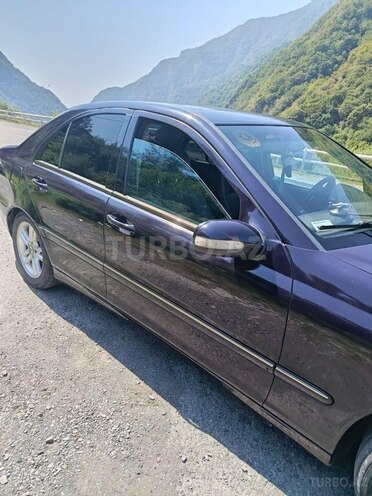 Mercedes C 320 2001, 230,000 km - 3.2 л - Qax