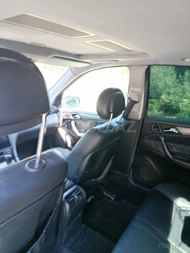 Mercedes C 320 2001, 230,000 km - 3.2 л - Qax