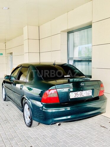 Opel Vectra 2000, 295,600 km - 1.6 l - Qazax