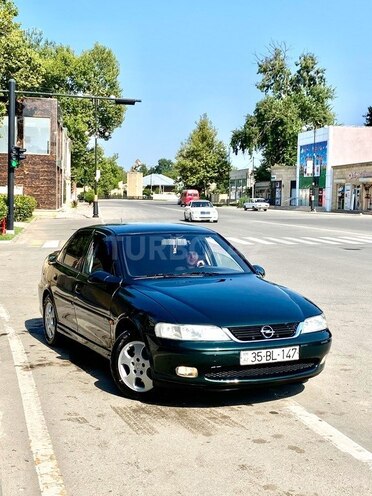 Opel Vectra 2000, 295,600 km - 1.6 l - Qazax