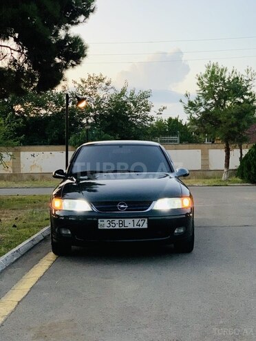 Opel Vectra 2000, 295,600 km - 1.6 l - Qazax