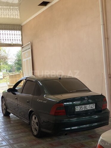 Opel Vectra 2000, 295,600 km - 1.6 l - Qazax