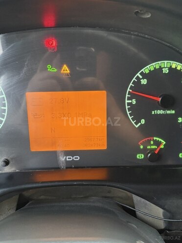 HOWO Sinotruk 2013, 354,840 km - 9.5 l - Bakı