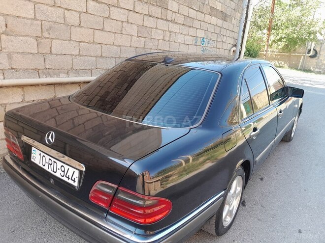 Mercedes E 300 1998, 300,000 km - 3.0 л - Bakı