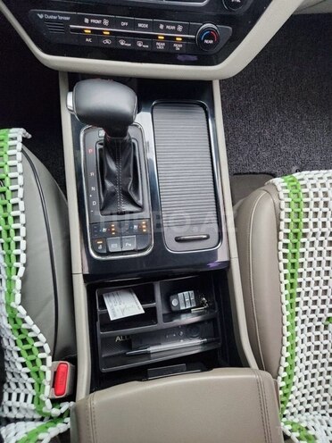 Kia Carnival 2017, 279,000 km - 2.2 l - Bakı
